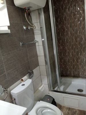 Închiriez apartament! - imagine 7