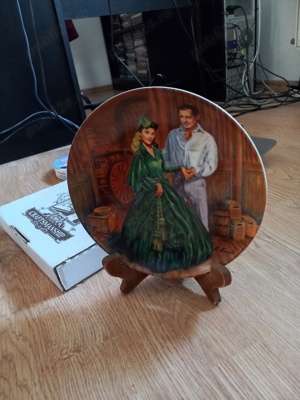 PE ARIPILE VÂNTULUI,FARFURIE PICTATĂ PORTELAN UNICAT CANADA,SUPORT FIX SAU PERETE - imagine 5