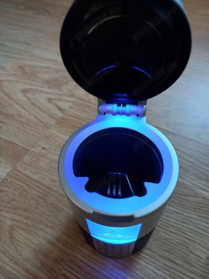 SCRUMIERA SOLARA LED ALBASTRU ORIGINALA MITSUBISHI MOTORS SIGILATA IN AMBALAJ CU FACTURA DE ACHIZITI - imagine 6