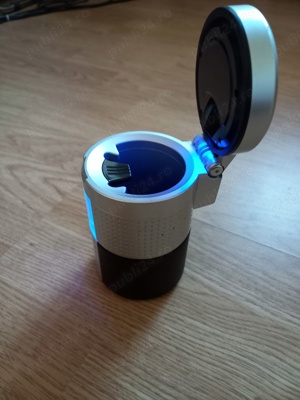 SCRUMIERA SOLARA LED ALBASTRU ORIGINALA MITSUBISHI MOTORS SIGILATA IN AMBALAJ CU FACTURA DE ACHIZITI - imagine 7