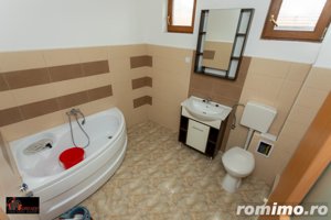 Vila centru vechi cu 3 CF-uri: 3 ateliere auto, cabinet medical, apartament - imagine 19