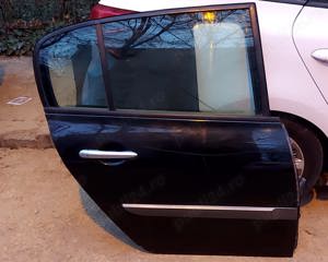 geam ușă spate dreapta Renault Megane - imagine 3