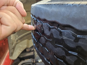 Anvelope cauciucuri directie 235.75. r17.5 boto - imagine 2