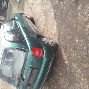 Dezmembrez Nissan micra 2001  - imagine 2 Dezmembrez Nissan micra 2001  - imagine 2