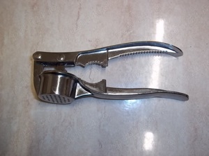 presa usturoi incapatoare