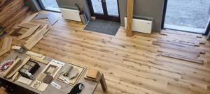 Parchet din lemn masiv