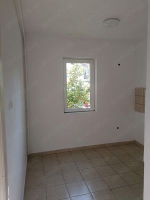 Vând apartament cu o cameră - imagine 6