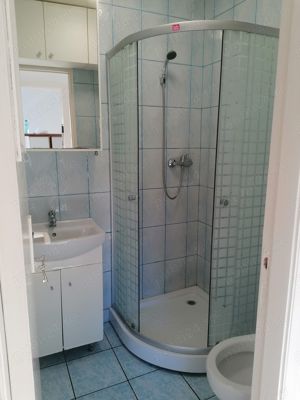 Vând apartament cu o cameră - imagine 5