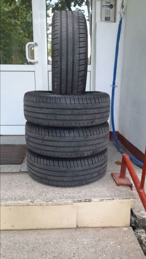 4 anvelope vara Michelin 215 45 18 ZR 18 93W  Dot 39 2017 Folosite 10.000 km