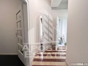 Apartament 4 camere, ultrafinisat in centru orasului. - imagine 14