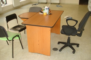 Birou si scaune  - imagine 2