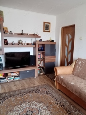 3 camere semidecomandat, 72mp, etaj 4 10 cu lift, zona Darmanesti.  - imagine 2