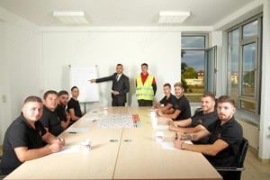 Firma in plină dezvoltare,cu peste 320 de angajați cautam soferi in domeniul curieratului! - imagine 5