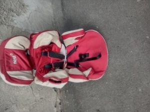 înălțător scaun de mașina 