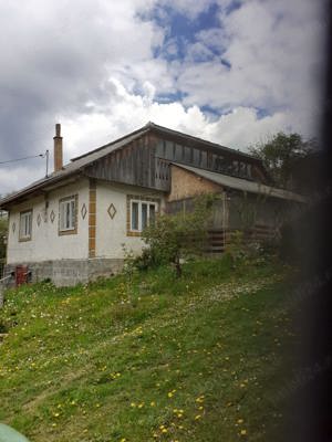 Vand casa cu teren - imagine 2 Vand casa cu teren - imagine 2