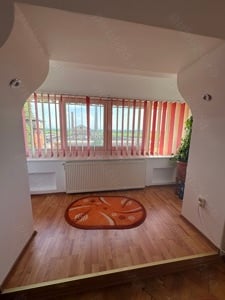 Vand apartament 3 camere, decomandat - imagine 3