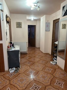 Vand apartament 3 camere     - imagine 10