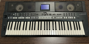 Yamaha PSR-S650 