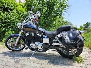 Vând Honda Black Widow VT750 fabricație 2001 - imagine 1