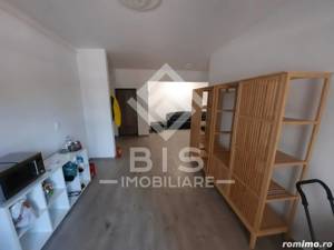 Apartament 3 camere // zona ISU - imagine 8