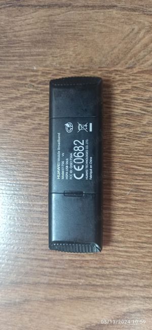 Modem 3G Stick Internet  Huawei E1756  Model:  Huawei E1756  Este deblocat, functioneaza in toate re - imagine 4