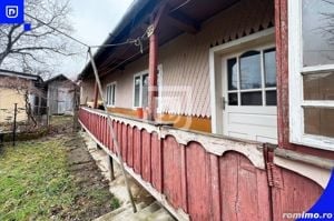 Casa traditionala la tara cu livada si teren 1,7 ha | Poieni-Solca