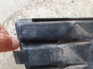 Grila bară stânga fata Audi A3 - imagine 2