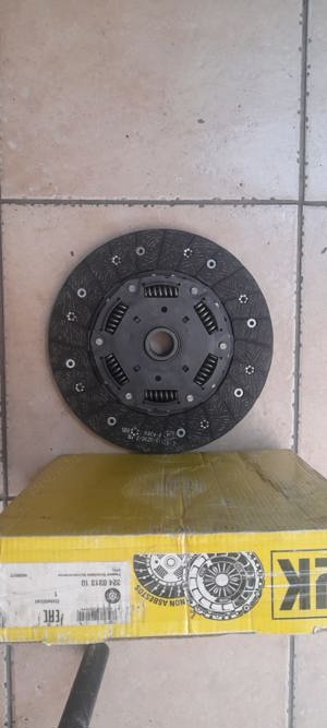 Disc ambreiaj  marca LUK pentru OPEL frontera B