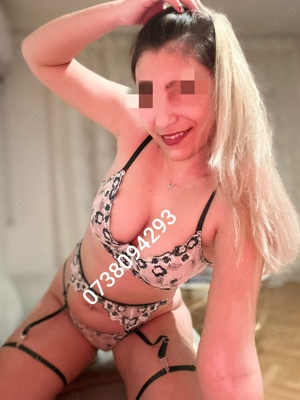 Alexandra Blonda.. poze reale  - imagine 5