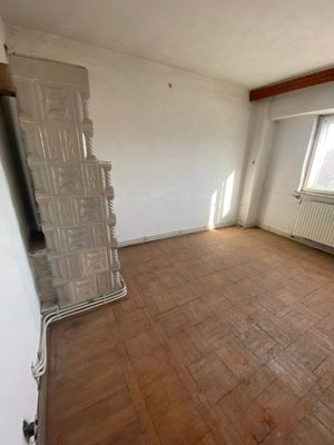 De vanzare 4 camere 48500 euro  - imagine 3