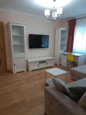 Apartament cu 3 camere zona Centrala - imagine 2