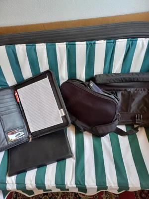 MAPE,GENTI,SERVIETE,noi,originale,FERMOARE,arici,barete transport,pentru elevi,studenti,functionari - imagine 2