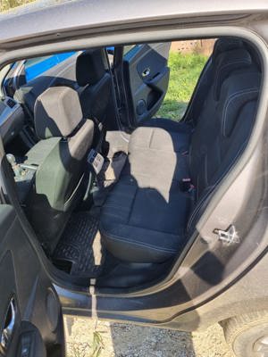 vand renault megane 2014 1,5dci,renault megane 1,5dci ,vand renault megane - imagine 7 vand renault megane 2014 1,5dci,renault megane 1,5dci ,vand renault megane - imagine 7