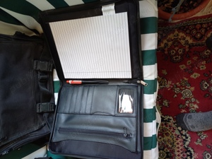 MAPE,GENȚI,SERVIETE,NOI,FERMOARE PERFECT FUNCTIONALE,ELEVI,STUDENȚ, FUNCTIONARI,vezi foto anexate an - imagine 7