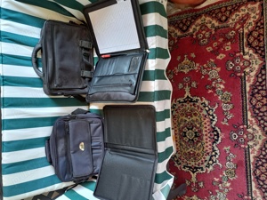 MAPE,GENȚI,SERVIETE,NOI,FERMOARE PERFECT FUNCTIONALE,ELEVI,STUDENȚ, FUNCTIONARI,vezi foto anexate an