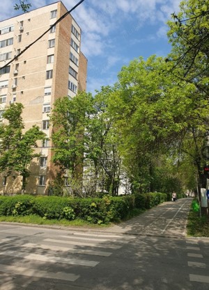 Apartament 2 camere decomandat Torontal langa Lidl centrala proprie  liber - imagine 8