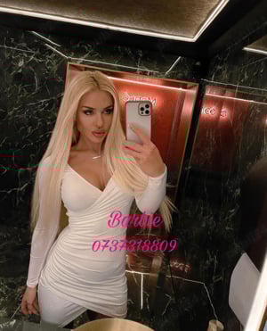 Azi pot sa fiu a-ta! spanioloaica trans explosiva!  - imagine 3