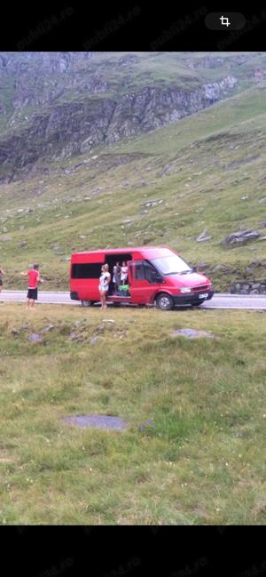 Vând Ford Tranzit pentru piese de schimb