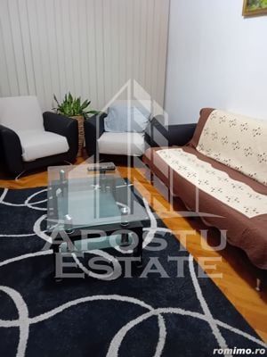 Apartament cu 3 camere, centrala proprie, zona Lipovei - imagine 2