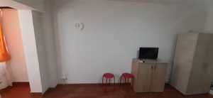 Apartament 1 camera pentru inchiriat etj 1 cartier Obor Braila cu Ct+ AC  - imagine 3