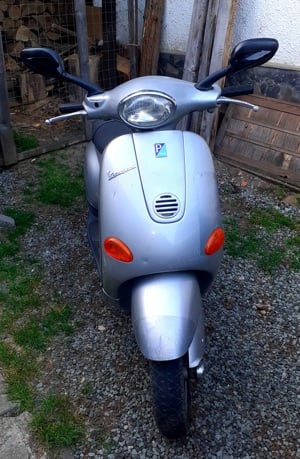 Scuter Piaggio Vespa ET2 49cc - imagine 3