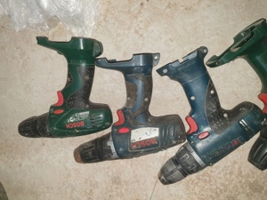 Vand autofiletante Bosch 9,6V si 12V, fara baterie - imagine 2