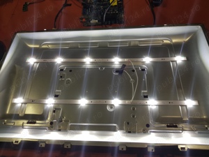 set 2 barete led hl-3m320a30-0601s-01  de pe tv Schneider sc-led32-scp250h