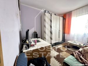 Apartament cu 3 camere, centrala proprie, zona Sagului - imagine 6