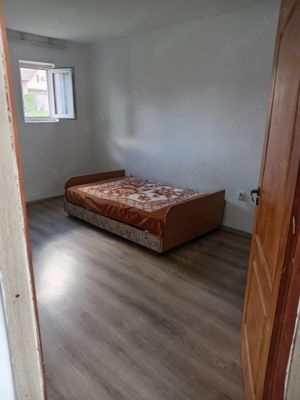 Vând casa cu spațiu comercial în zona buna Roznov.Neamț  - imagine 8