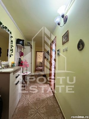 Apartament cu 2 camere, decomandat ,cu centrala proprie - imagine 5