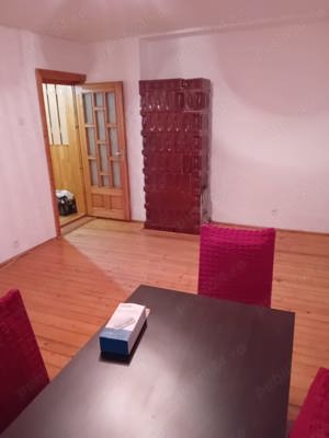 Vând apartament decomandat Vatra Dornei  - imagine 3