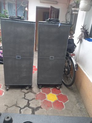 Vand sistem JBL SRX 700+putere 3500euro neg.tel. 