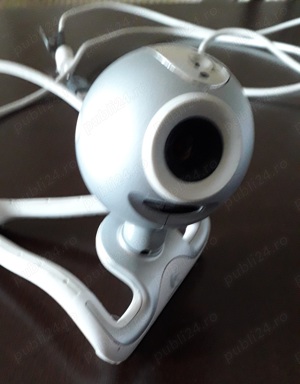 Camera web Logitech QuickCam 8.3.0 + CD de instalare original.