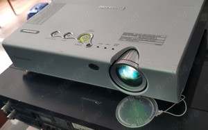 Panasonic PT LB 20 NTU film muzica video terasa acasa wireless PC